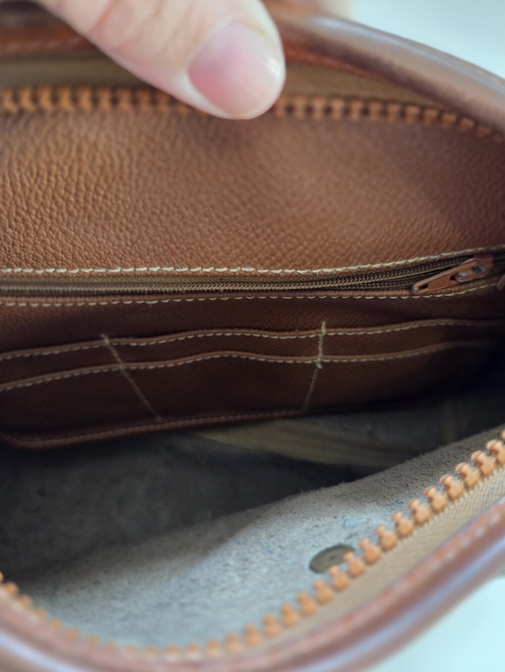 Vintage Dooney and Bourke Barrel Satchel Pebbled All-Weather Leather Bag - Picture 11 of 12